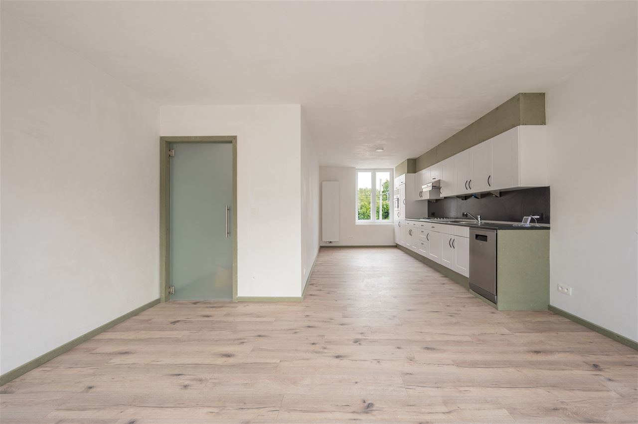Gerenoveerd appartement met 3 slaapkamers