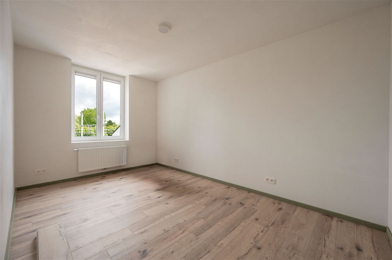 Gerenoveerd appartement met 3 slaapkamers