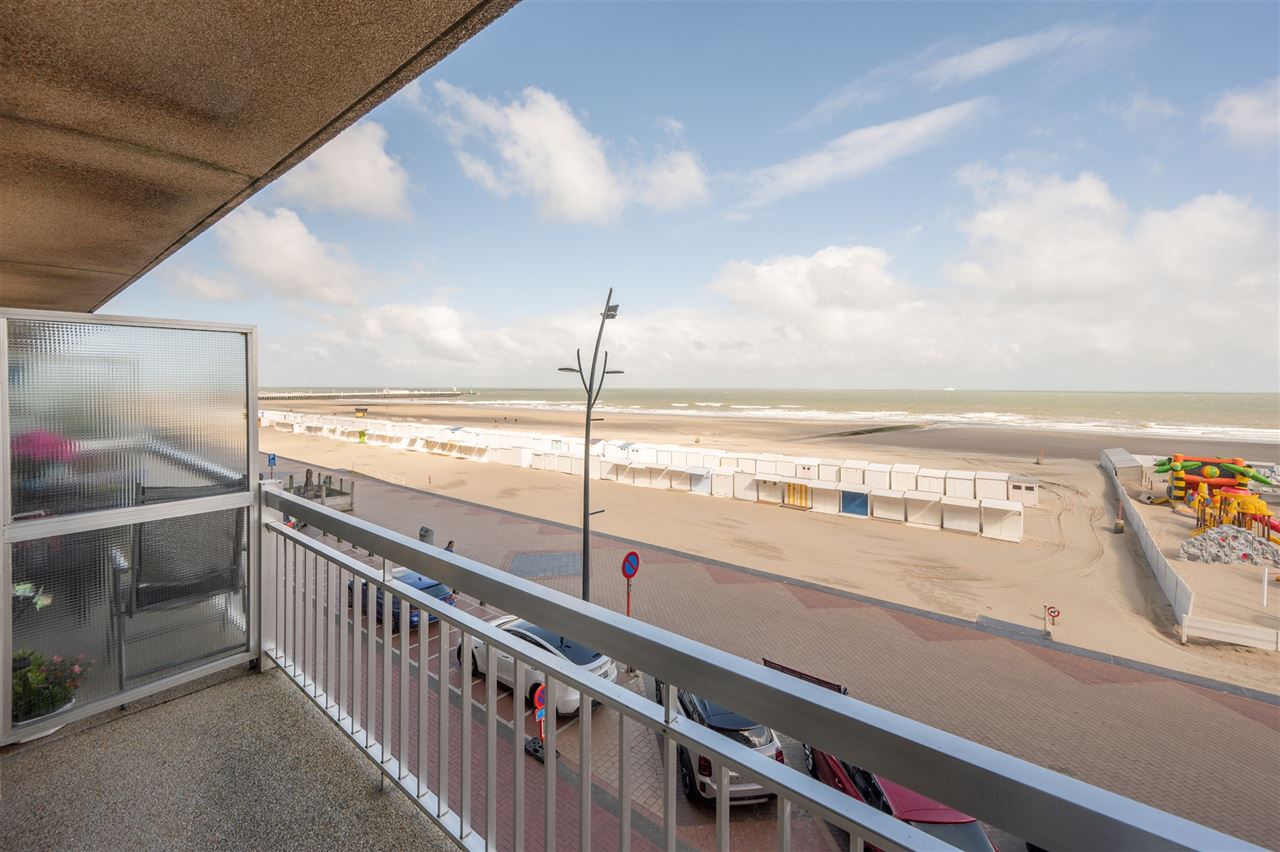 Wonen met de zee als decor – volledig gerenoveerde studio met terras