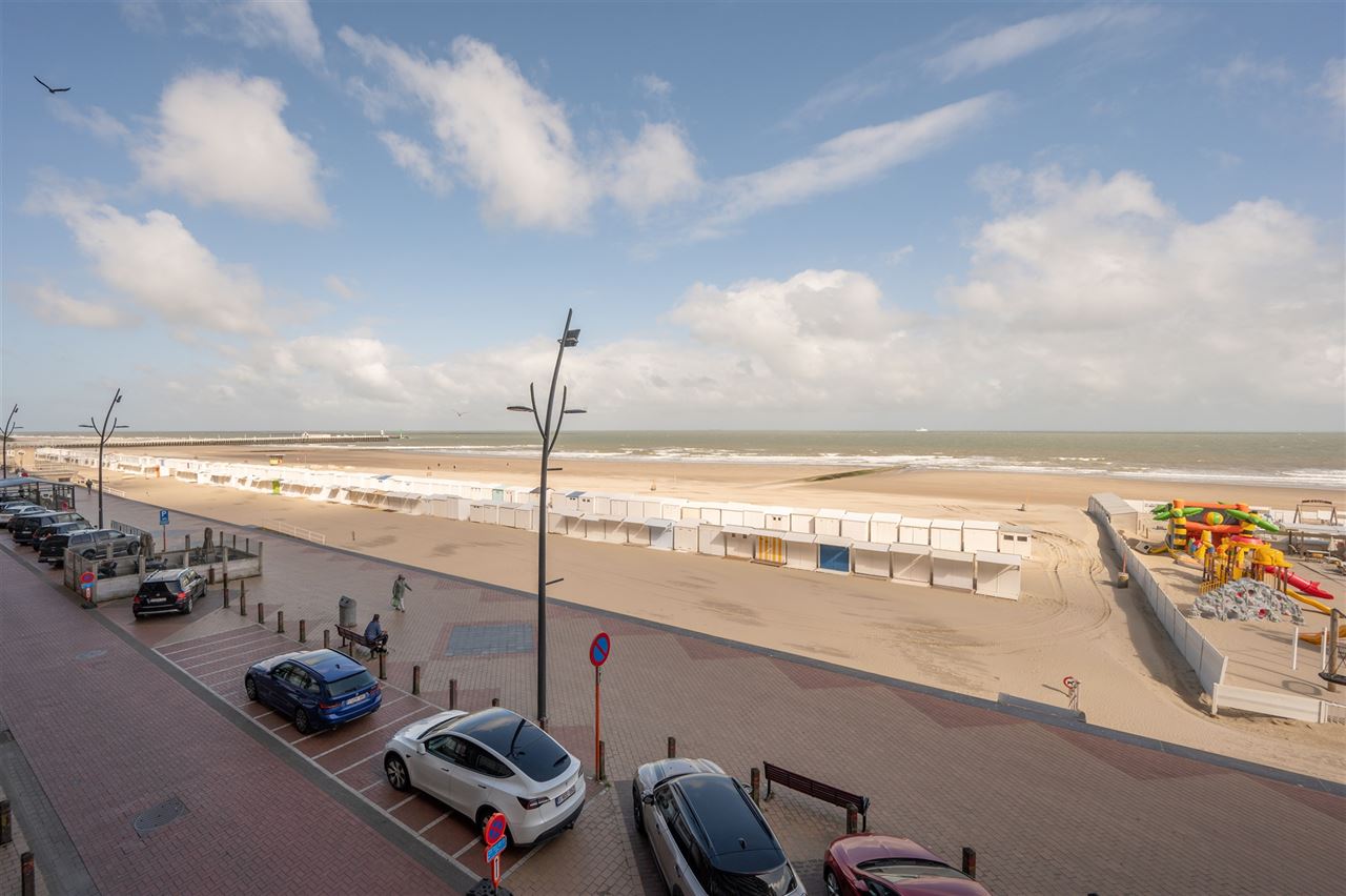 Wonen met de zee als decor – volledig gerenoveerde studio met terras