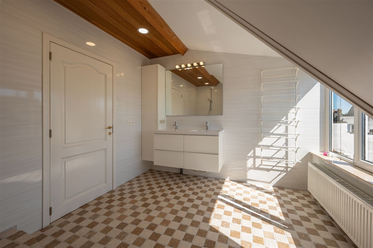 Instapklare woning met 4 slaapkamers op een toplocatie
