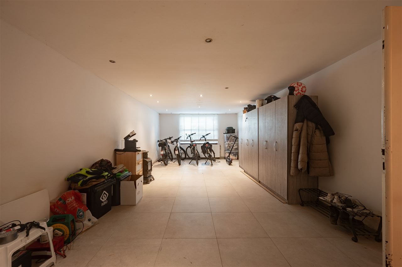 Instapklare woning met 4 slaapkamers op een toplocatie