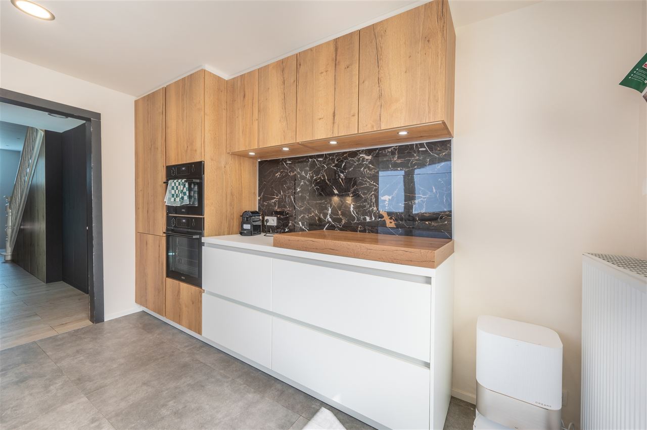 Instapklare woning met 4 slaapkamers op een toplocatie