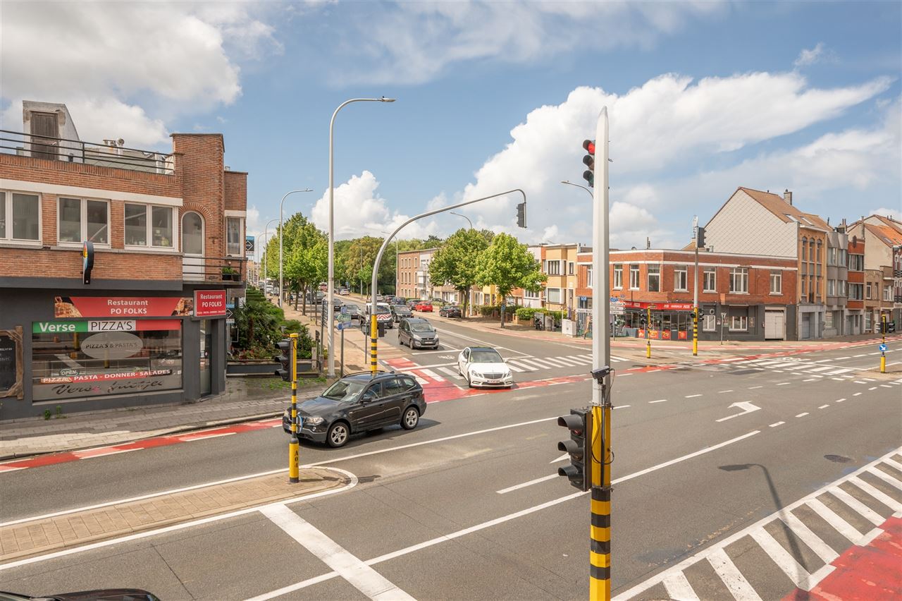 Gerenoveerd appartement met 3 slaapkamers