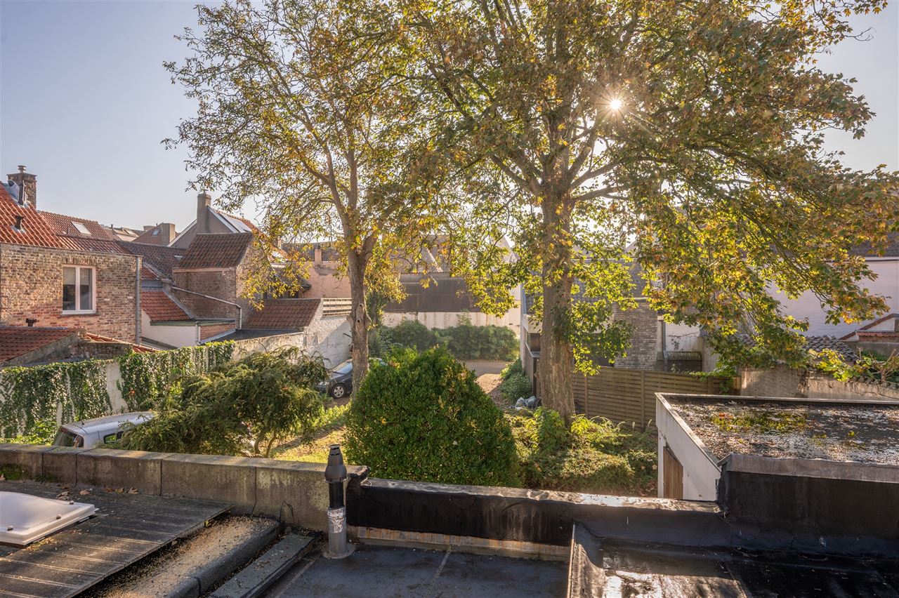 Karaktervolle stadswoning aan het Astridpark in Brugge