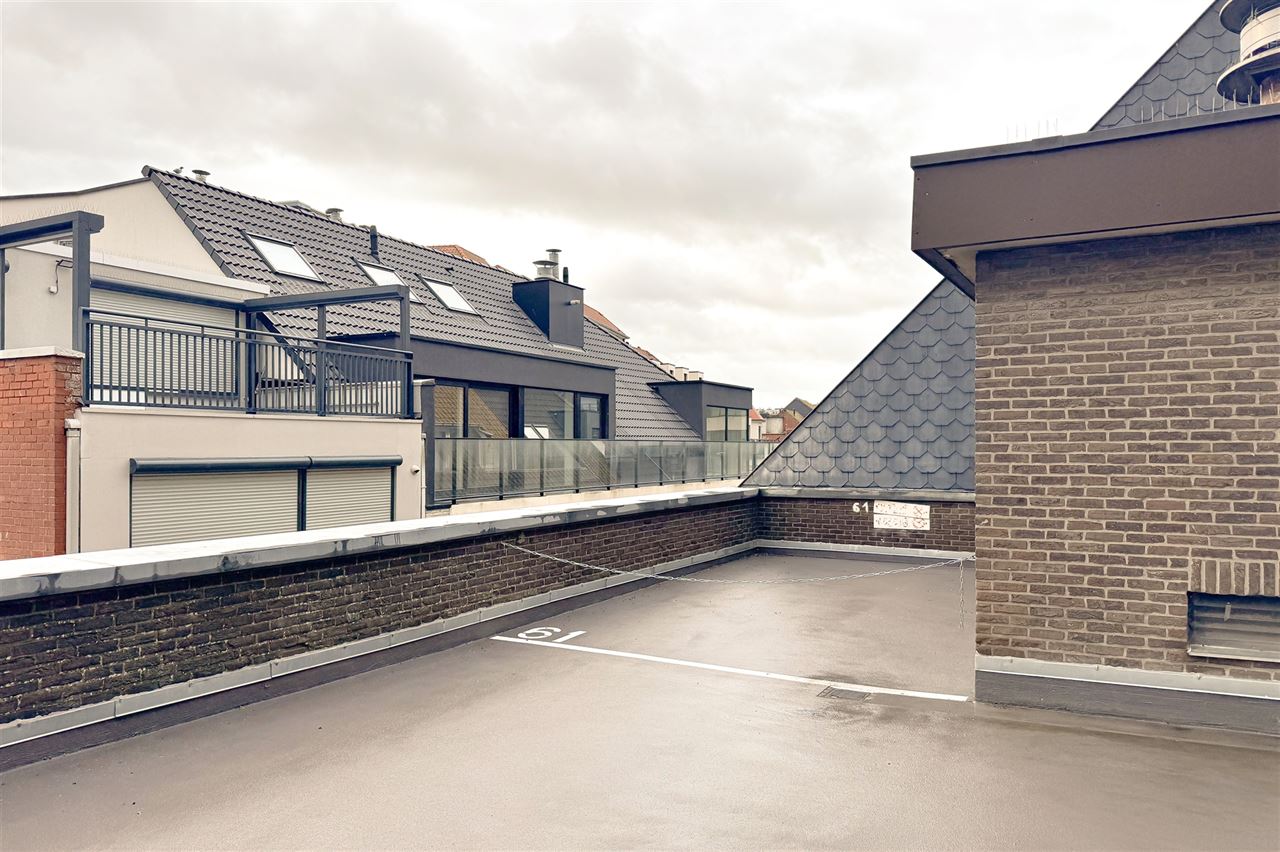 Privatieve parkeerplaats vlak bij zee in Blankenberge