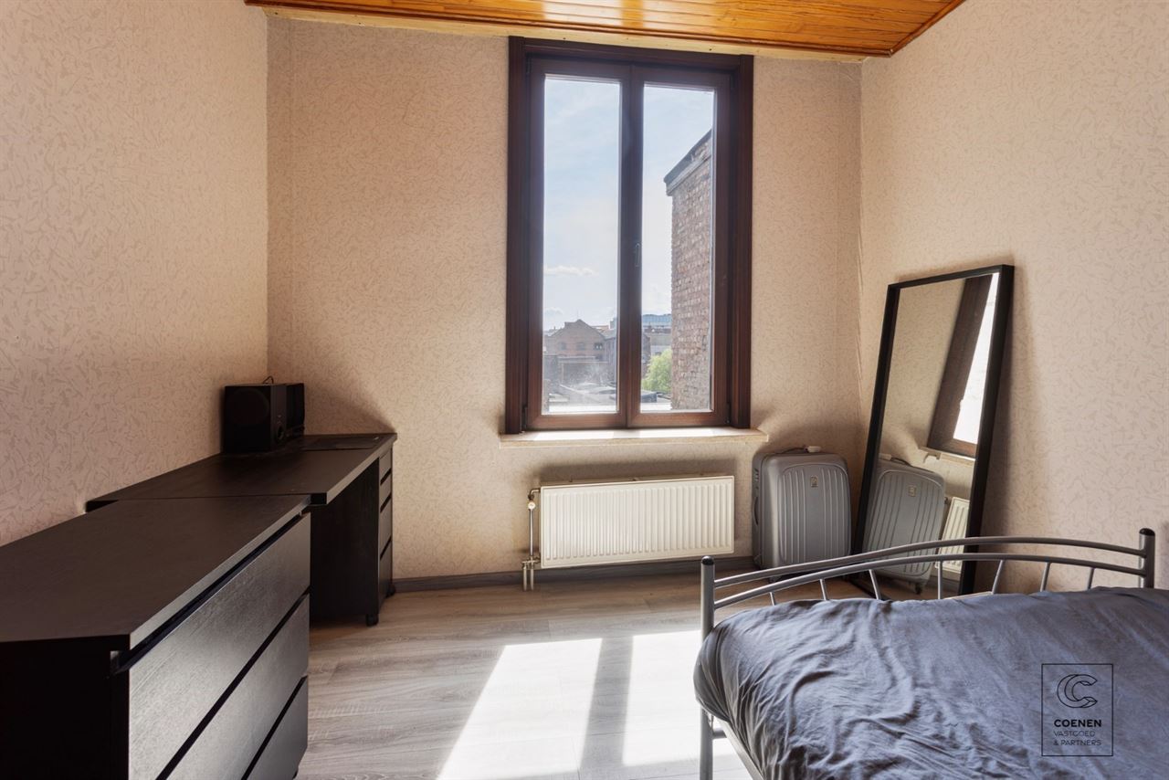 Prachtige handelsruimte met een bruikbare oppervlakte van 355 m² op een SCHITTERENDE locatie te Berchem!
