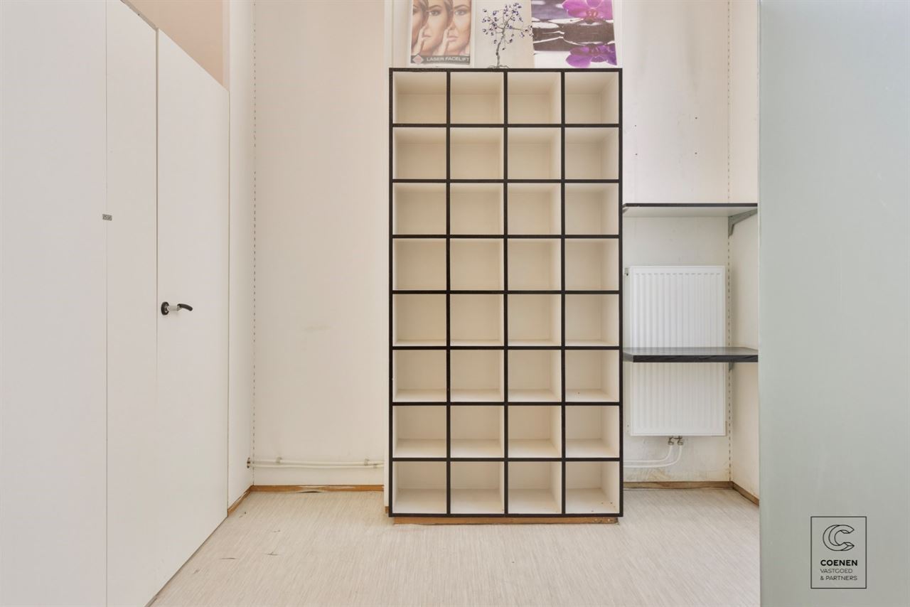 Prachtige handelsruimte met een bruikbare oppervlakte van 355 m² op een SCHITTERENDE locatie te Berchem!