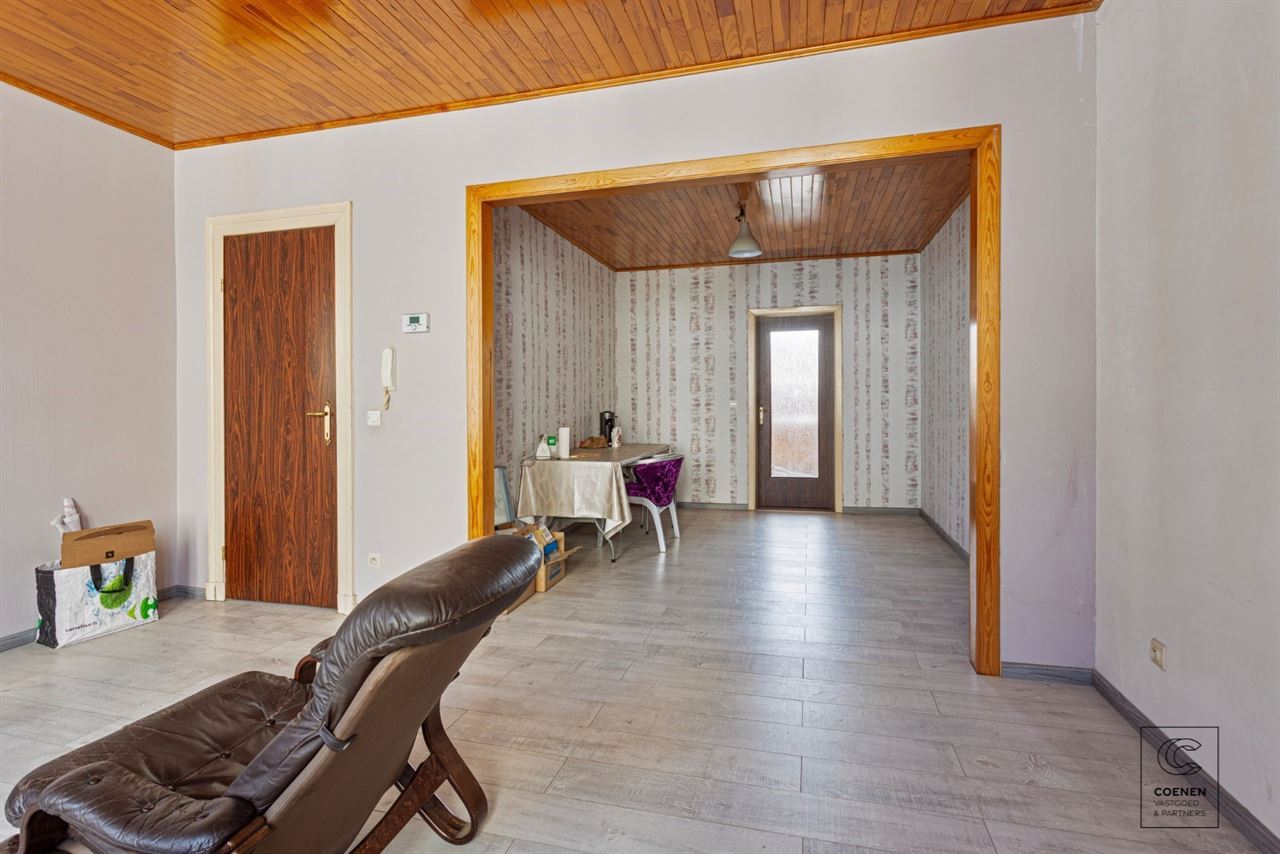 Prachtige handelsruimte met een bruikbare oppervlakte van 355 m² op een SCHITTERENDE locatie te Berchem!