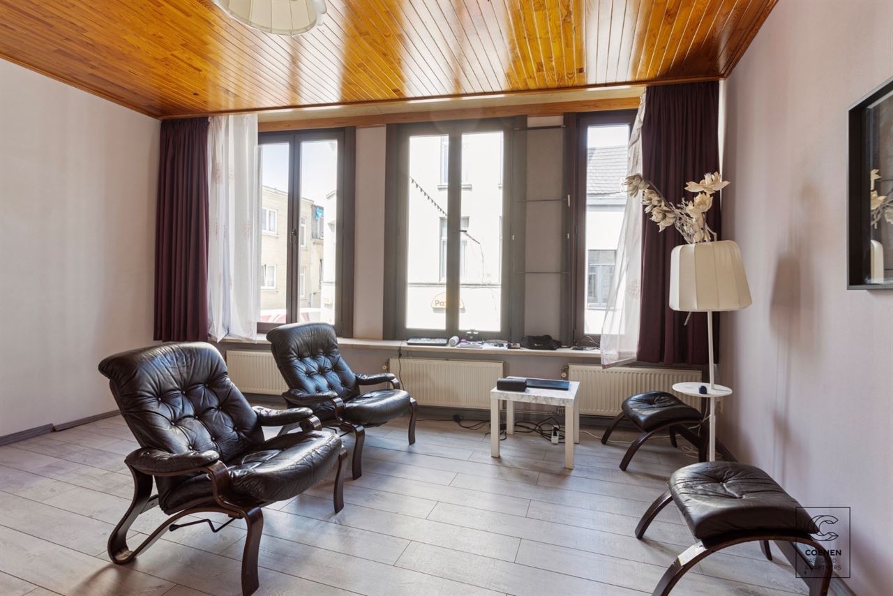 Prachtige handelsruimte met een bruikbare oppervlakte van 355 m² op een SCHITTERENDE locatie te Berchem!