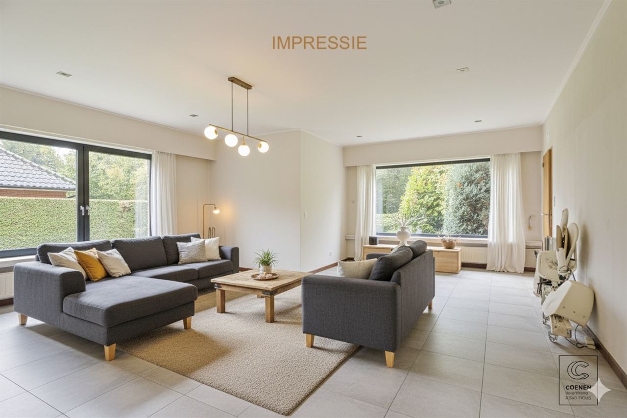 Te renoveren woning met 4 à 5 slpk' s, 236 m² bew. opp. op perceel van 3.990 m²!