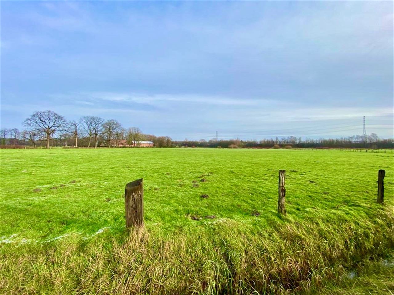 Ruim perceel grond van 15.660m² gelegen in recreatiegebied met diverse mogelijkheden
