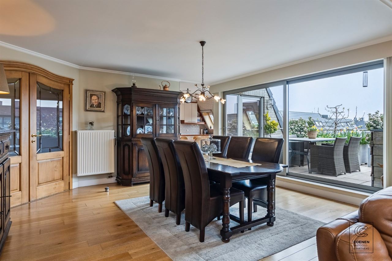 Ruim en stijlvol appartement van 146m² met zonnig terras in Lier!