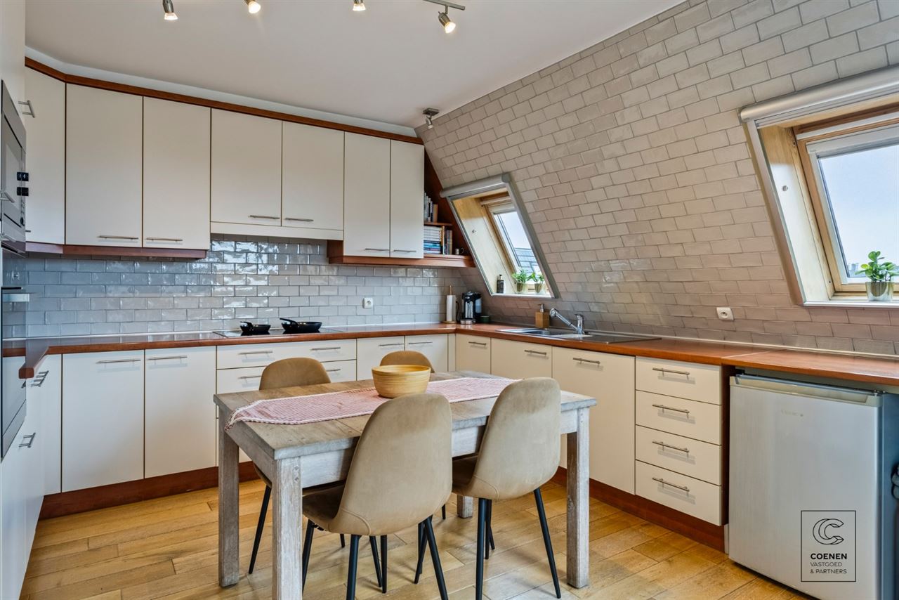 Ruim en stijlvol appartement van 146m² met zonnig terras in Lier!