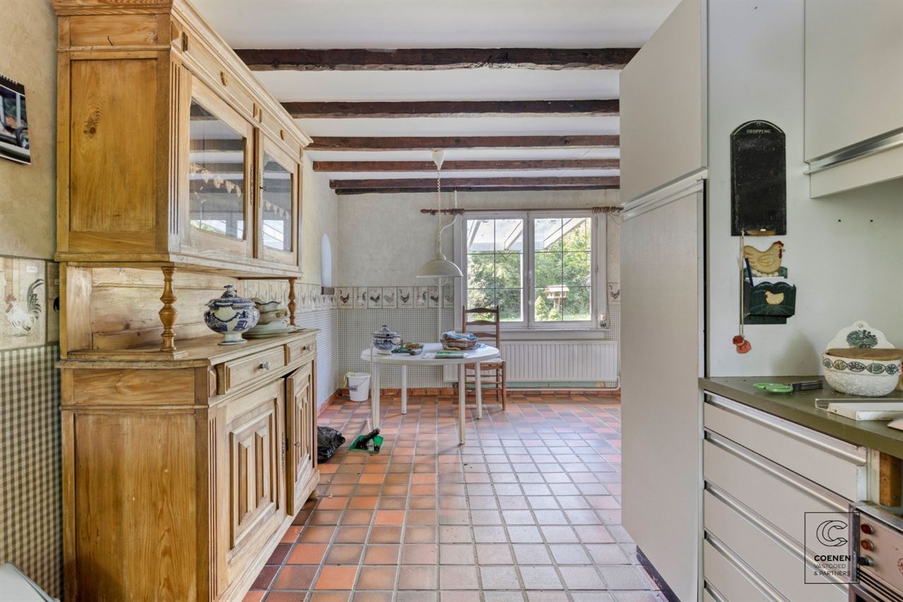 Volledig te renoveren woning op prachtig perceel van 2682 m²