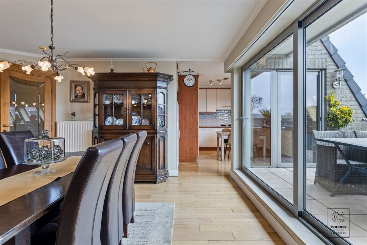 Ruim en stijlvol appartement van 146m² met zonnig terras in Lier!