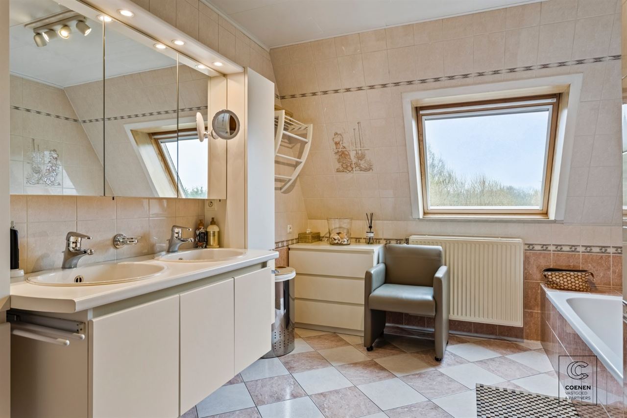 Ruim en stijlvol appartement van 146m² met zonnig terras in Lier!