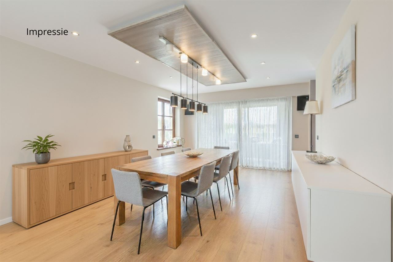 Ruime woning met 5 slpk's en 319 m² bew. opp. te Westerlo!