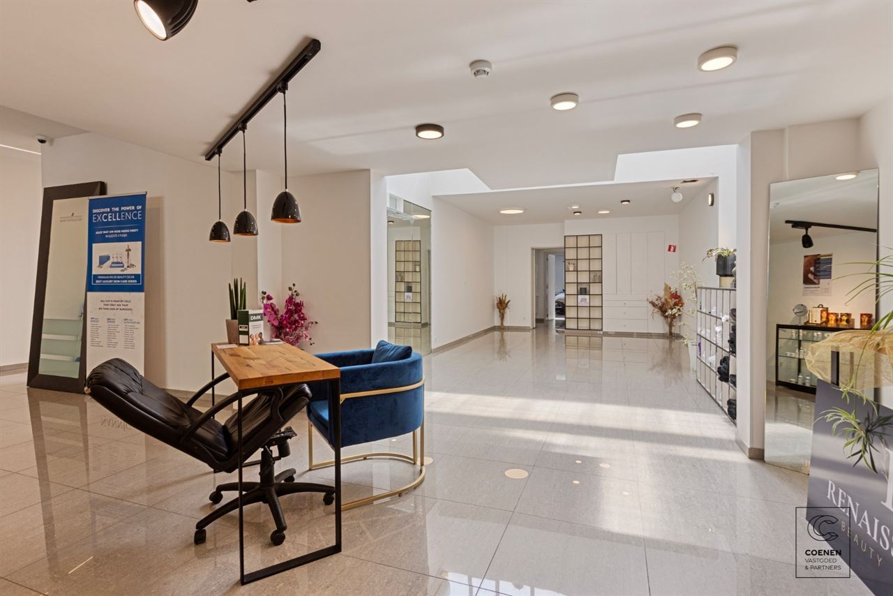 Prachtige handelsruimte met een bruikbare opp. van 355 m²!