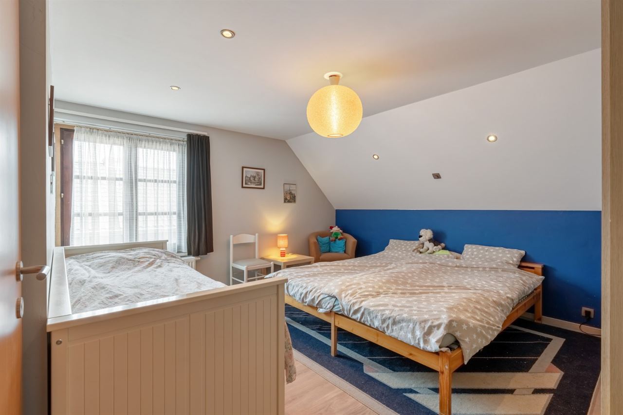 Ruime woning met 5 slpk's en 319 m² bew. opp. te Westerlo!