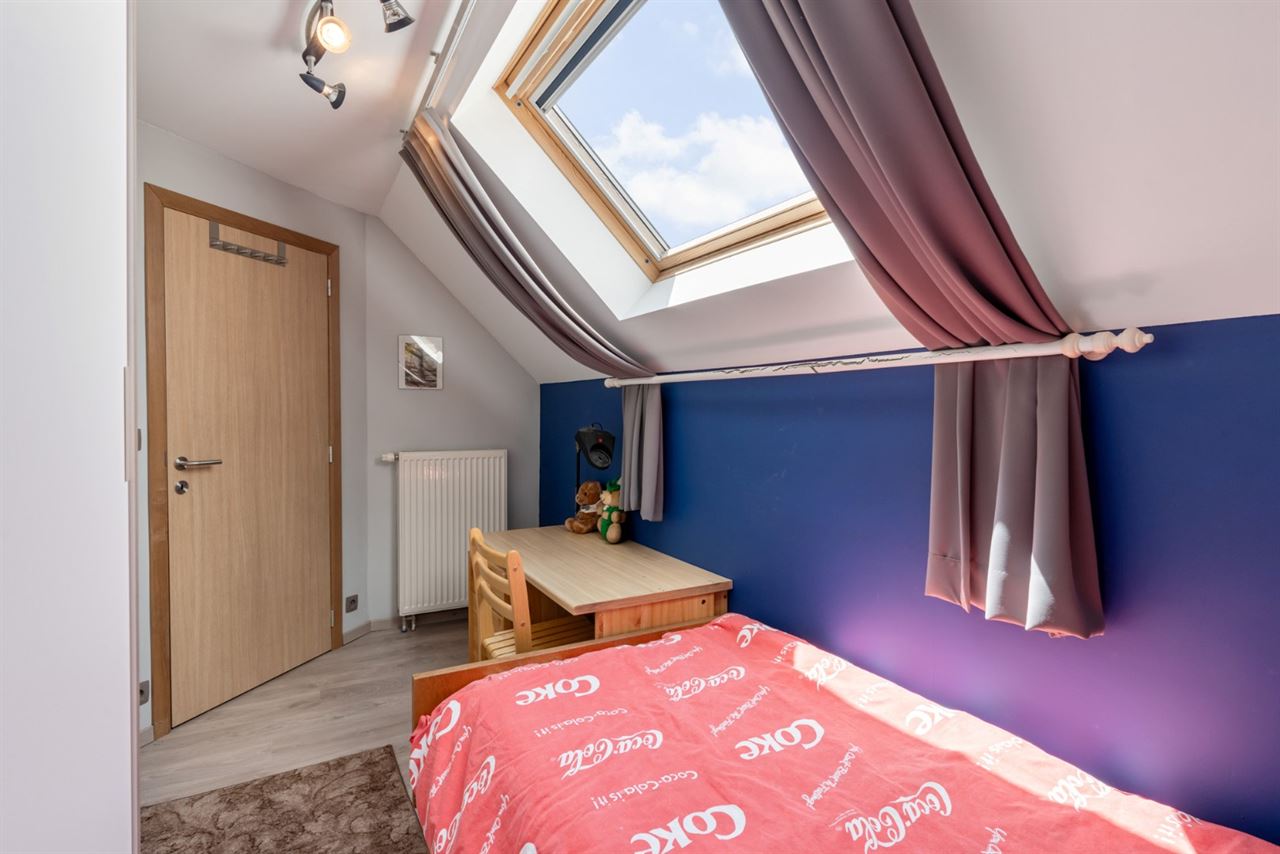 Ruime woning met 5 slpk's en 319 m² bew. opp. te Westerlo!