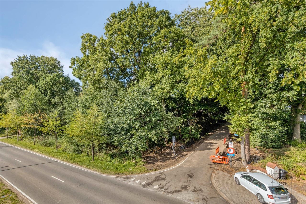 Volledig te renoveren woning op prachtig perceel van 2682 m²