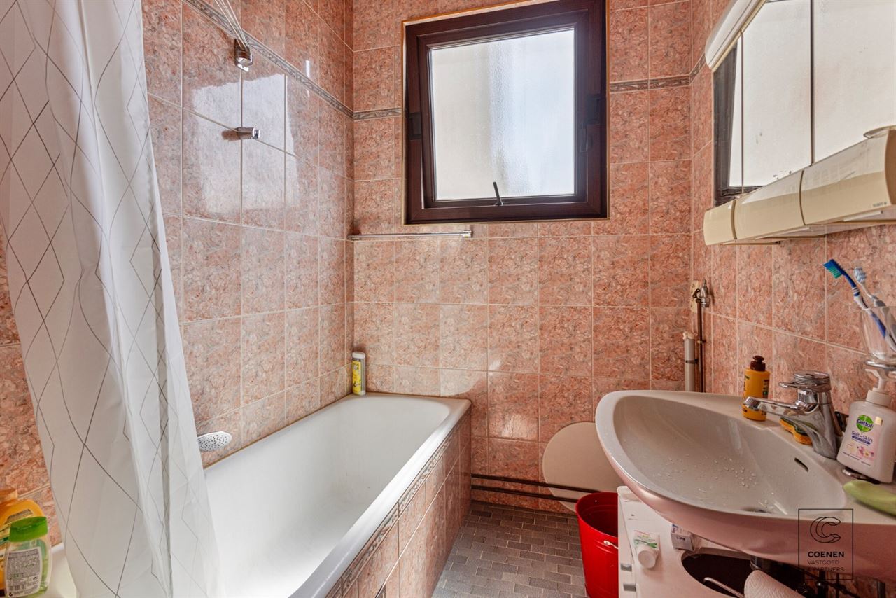 Prachtige handelsruimte met een bruikbare opp. van 355 m²!