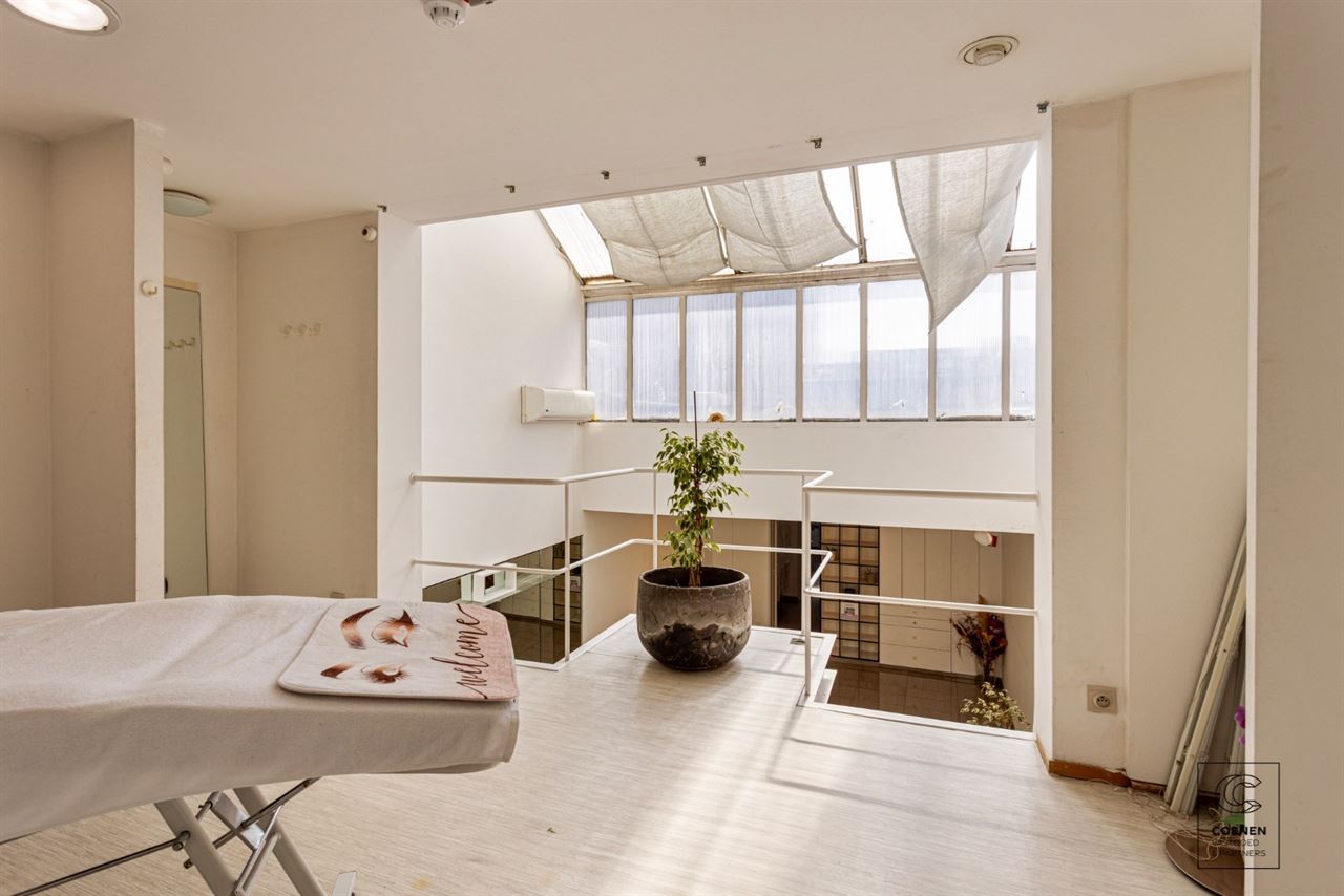 Prachtige handelsruimte met een bruikbare opp. van 355 m²!