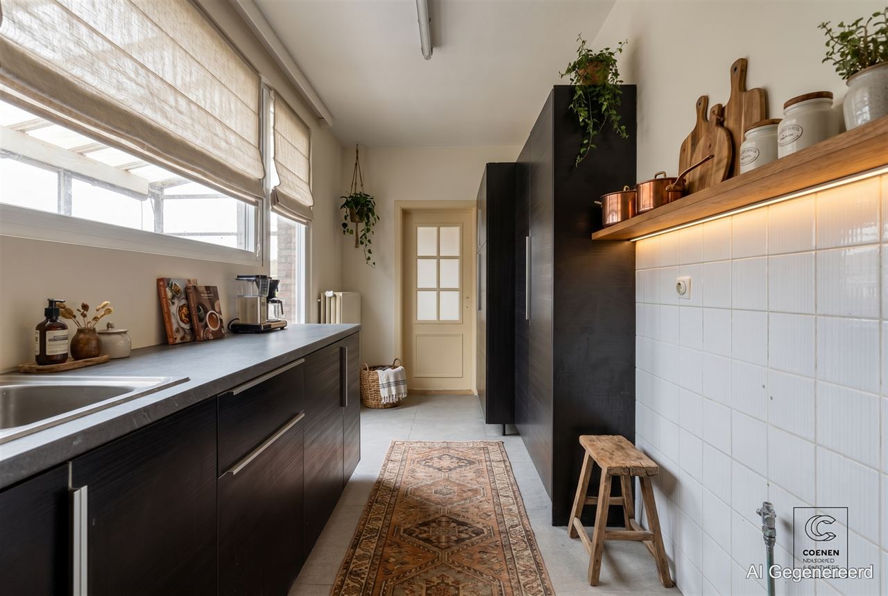 Te renoveren app. van ca. 120 m² op een gunstige ligging!