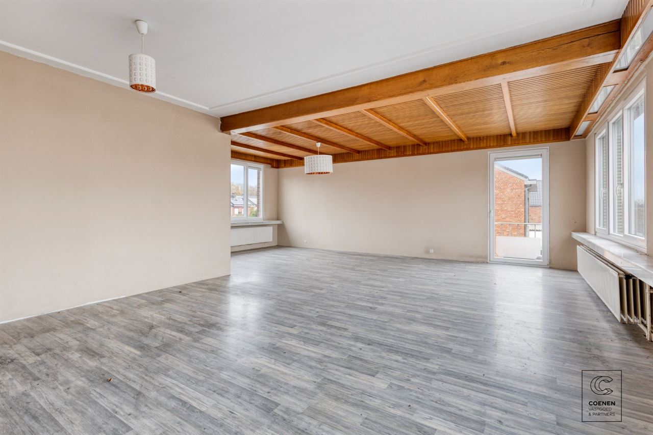 Te renoveren app. van ca. 120 m² op een gunstige ligging!