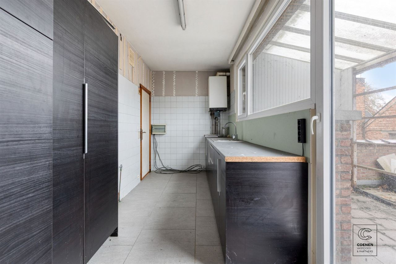Te renoveren app. van ca. 120 m² op een gunstige ligging!