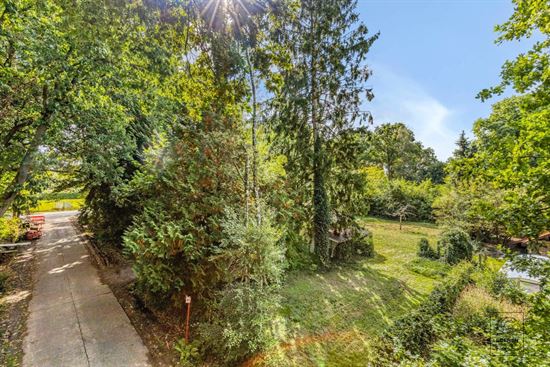 Prachtig perceel van 2682 m² met af te breken/te renoveren woning!