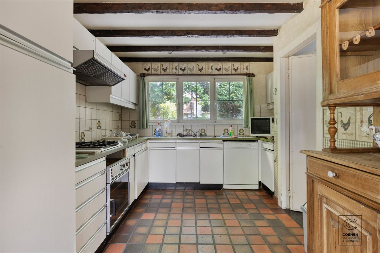 Prachtig perceel van 2682 m² met af te breken/te renoveren woning!