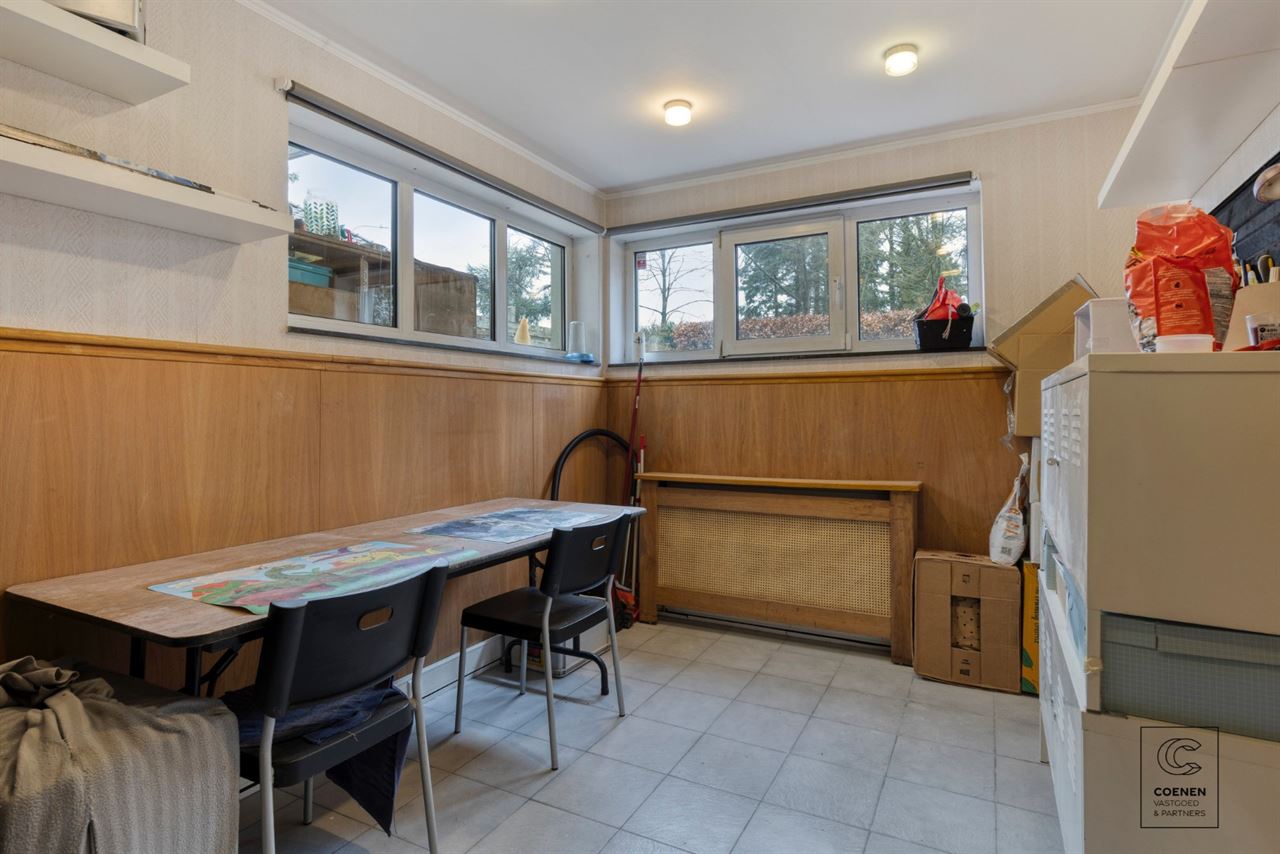 Lichtrijke en ruime villa van 338 m² met ingebouwd zwembad!
