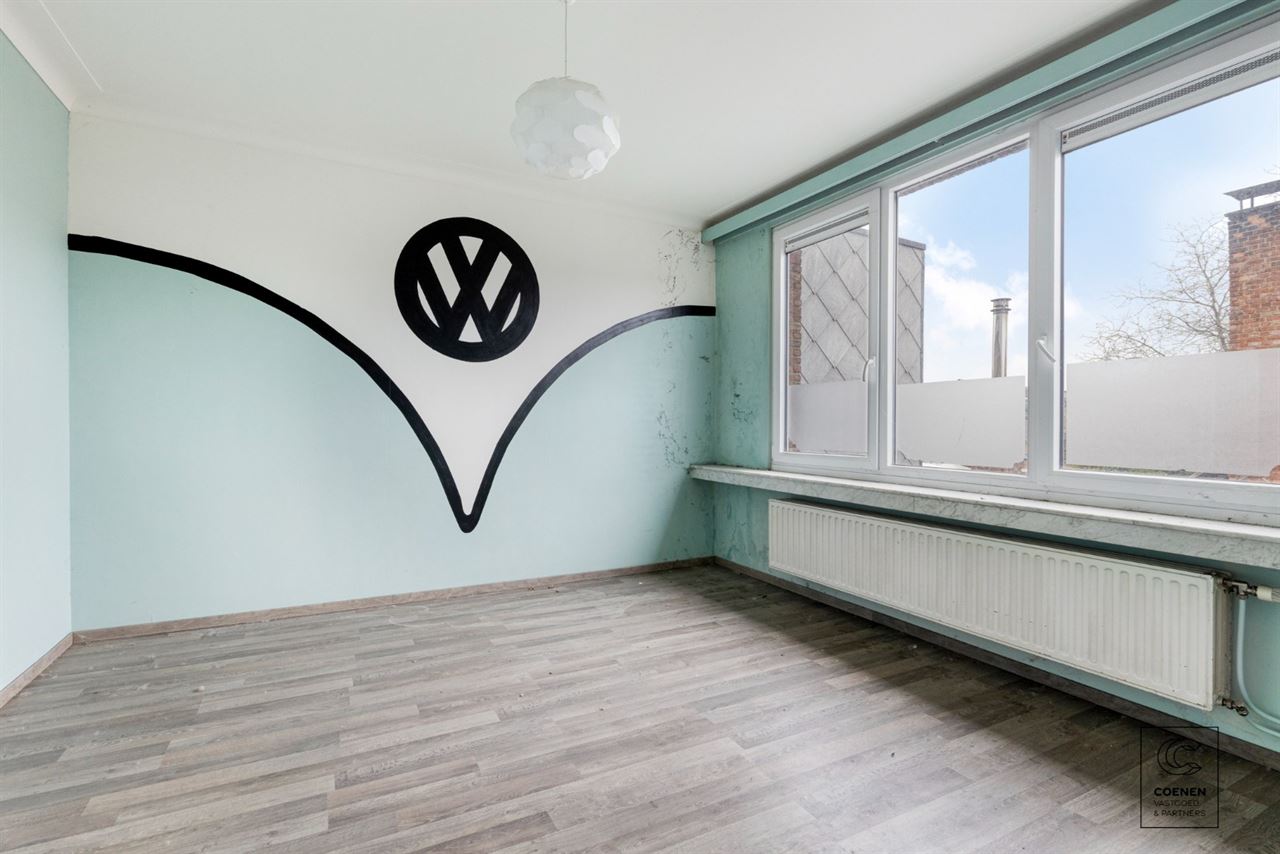Te renoveren app. van ca. 120 m² op een gunstige ligging!