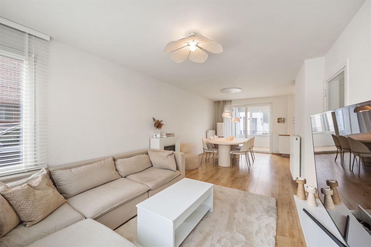 Instapklare woning met 3 slpk's op een TOPlocatie te Schoten!