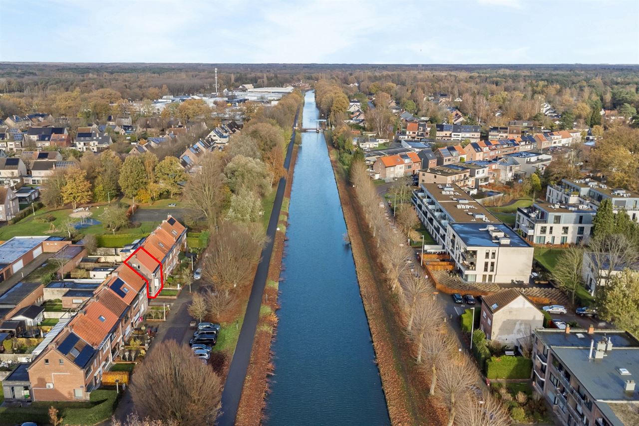 Instapklare woning met 3 slpk's op een TOPlocatie te Schoten!