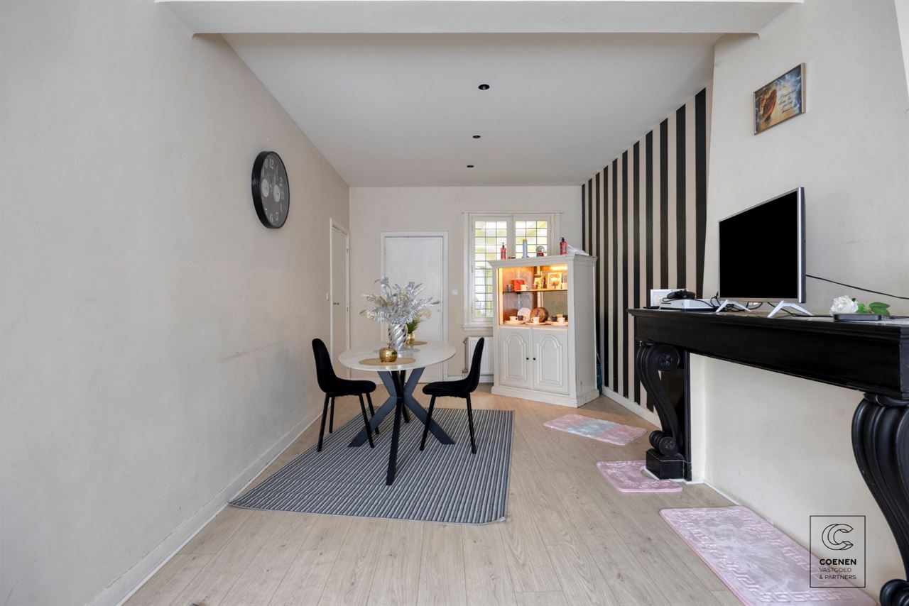 Riante woning, momenteel ingericht als 3 appartementen!