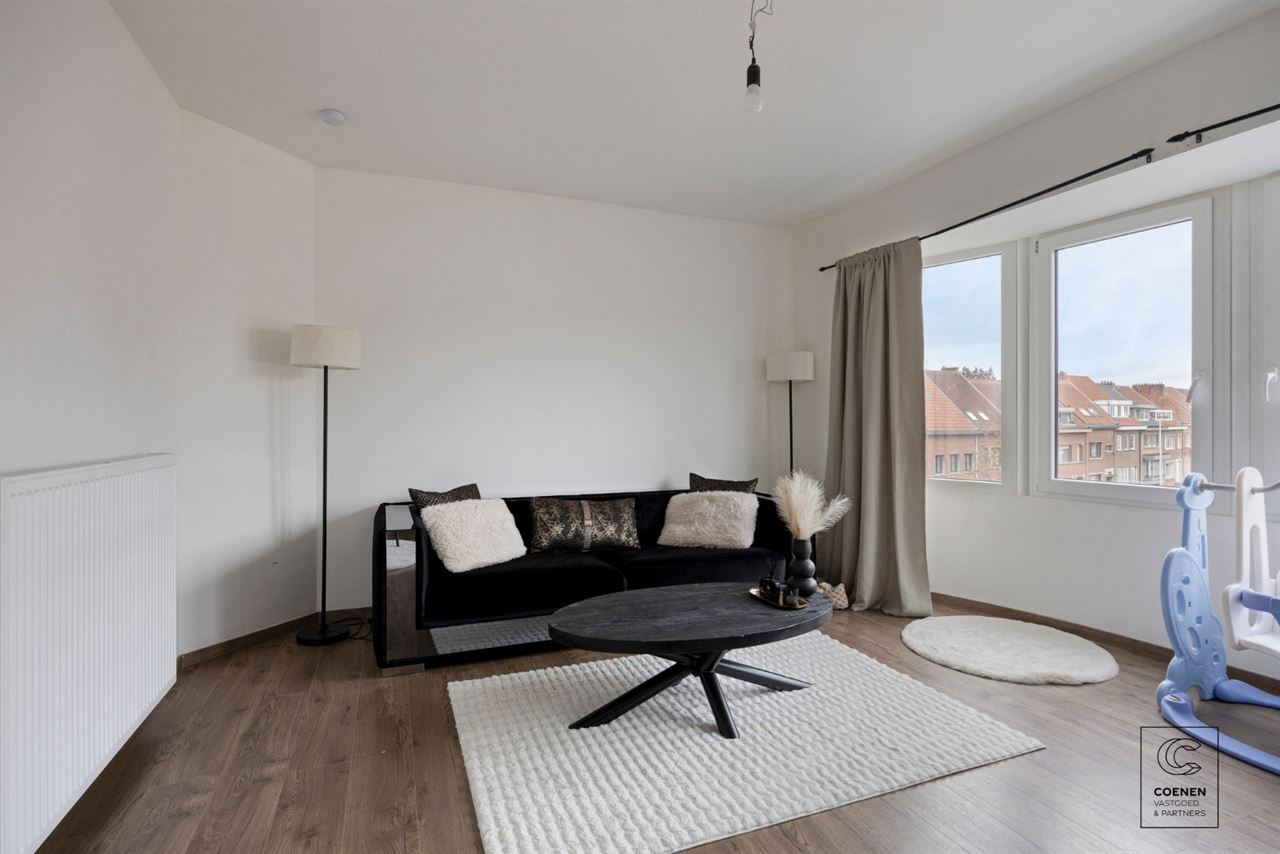 Riante woning, momenteel ingericht als 3 appartementen!