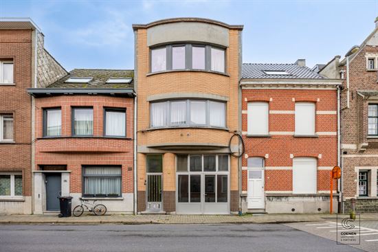 Riante woning, momenteel ingericht als 3 appartementen!