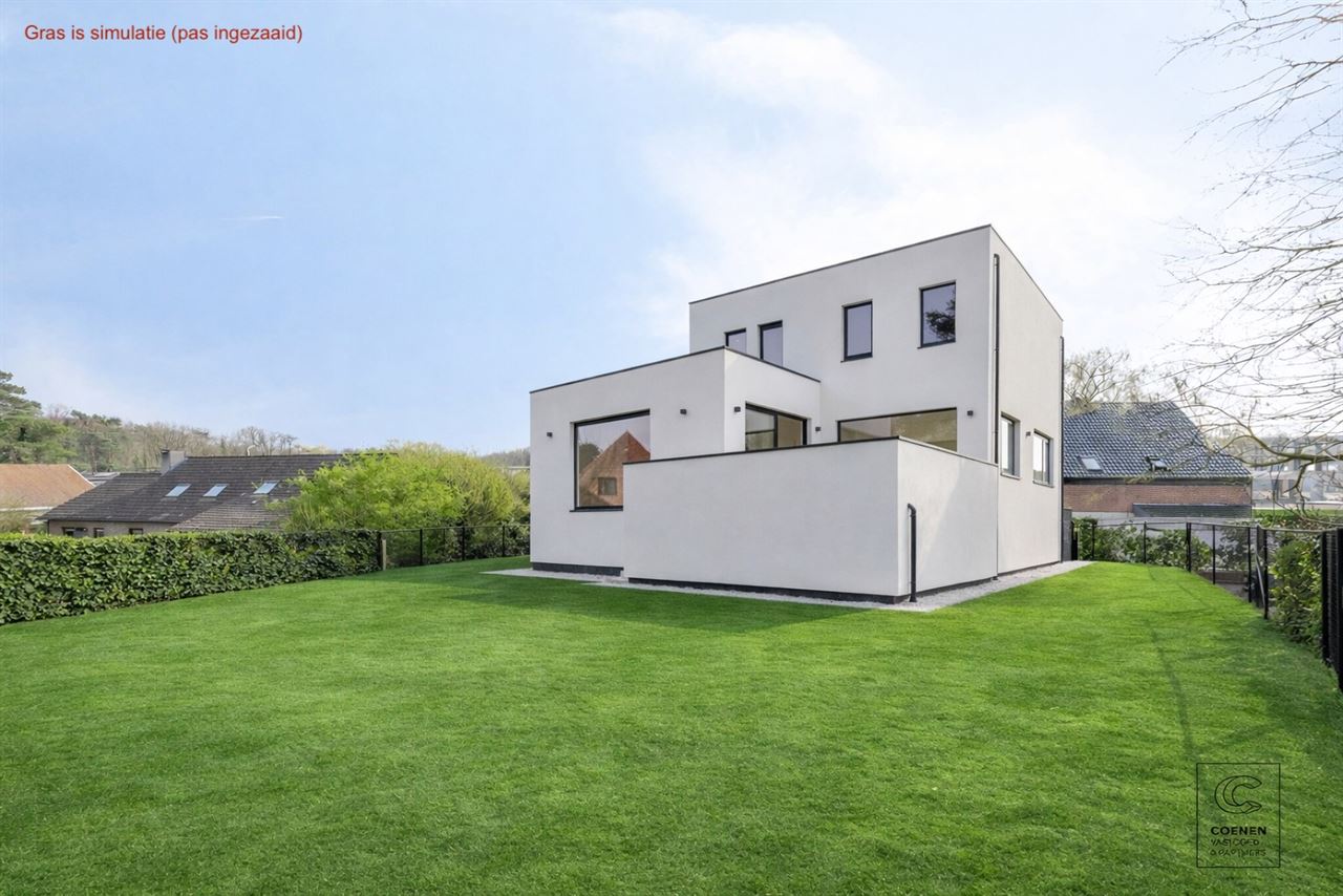 Prachtig gerenoveerde woning met 4 slpk's en riante tuin!