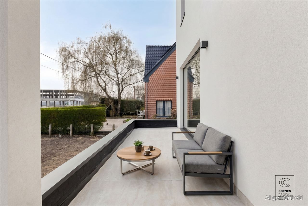 Prachtig gerenoveerde woning met 4 slpk's en riante tuin!