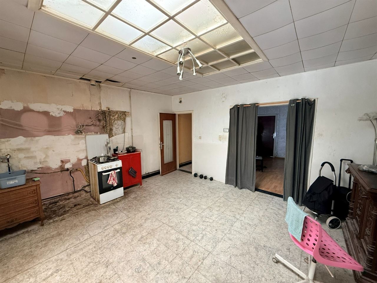 Riante woning, momenteel ingericht als 3 appartementen!