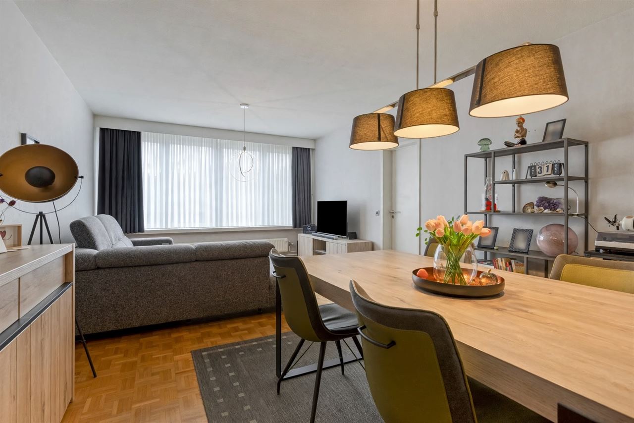 Appartement met 2 slpk's, garage en berging te Deurne!