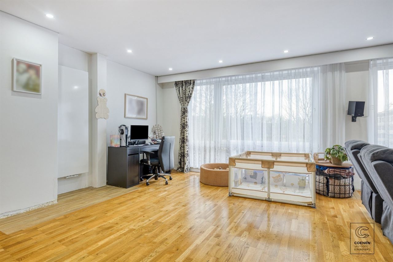 Ruim, lichtrijk app. van 124 m² en 2 slpk's te Antwerpen!