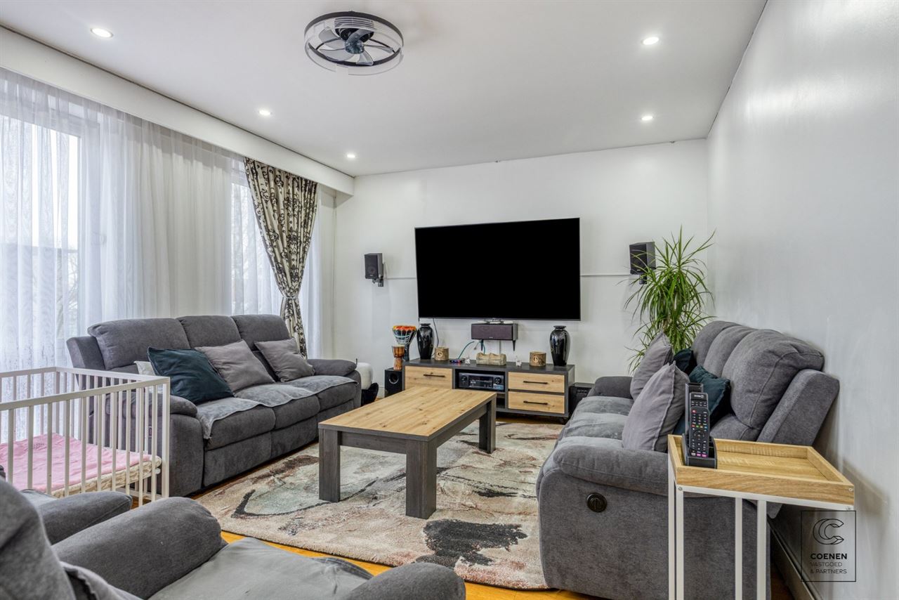 Ruim, lichtrijk app. van 124 m² en 2 slpk's te Antwerpen!