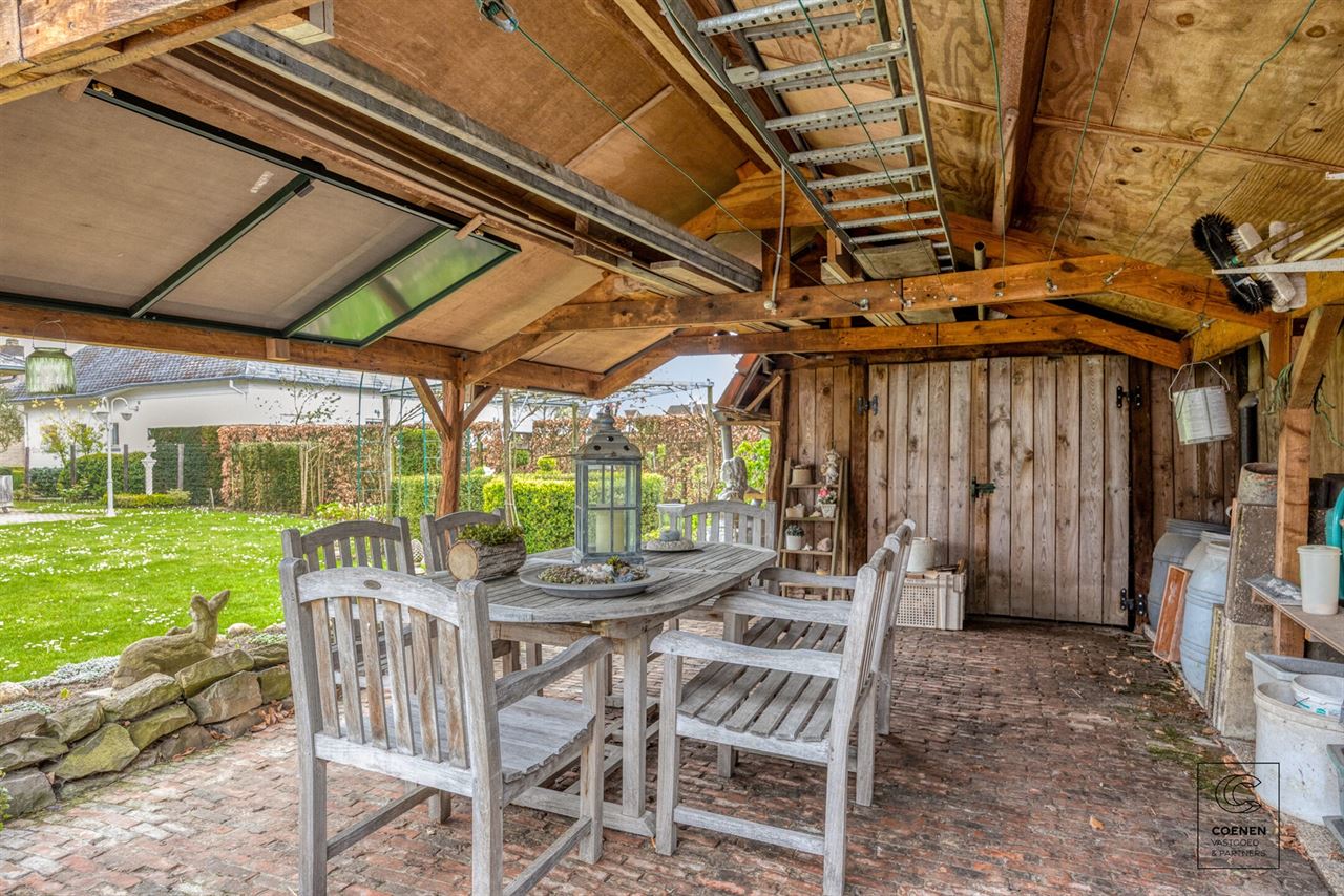 Charmante gezinswoning van 196 m², 3 slpks en 3 garages!