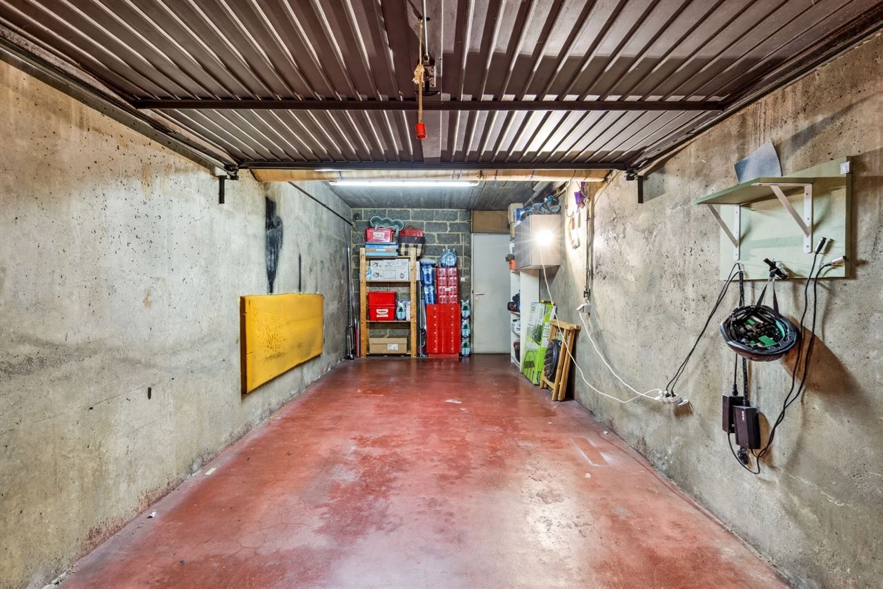 Appartement met 2 slpk's, garage en berging te Deurne!