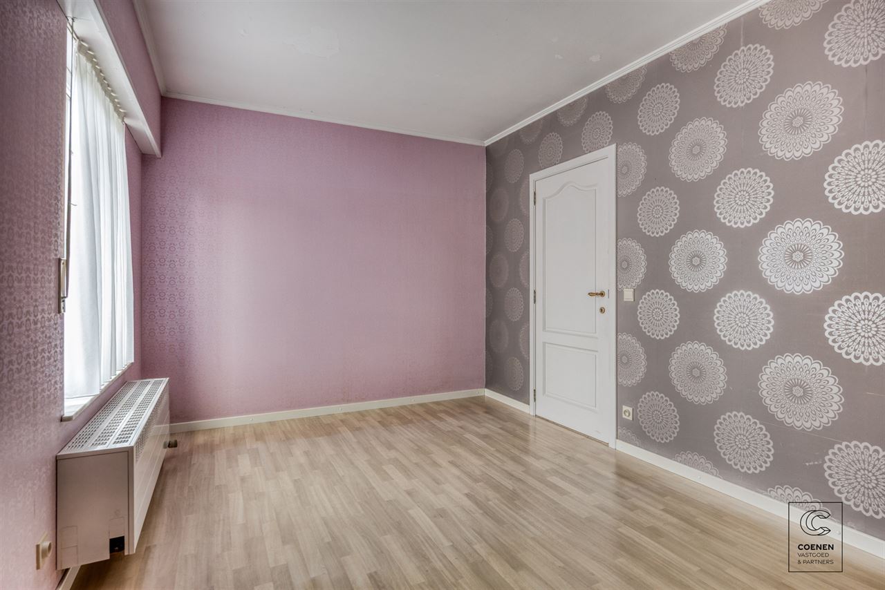 Charmante gezinswoning van 196 m², 3 slpks en 3 garages!