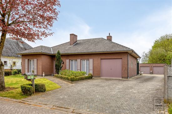 Charmante gezinswoning van 196 m², 3 slpks en 3 garages!